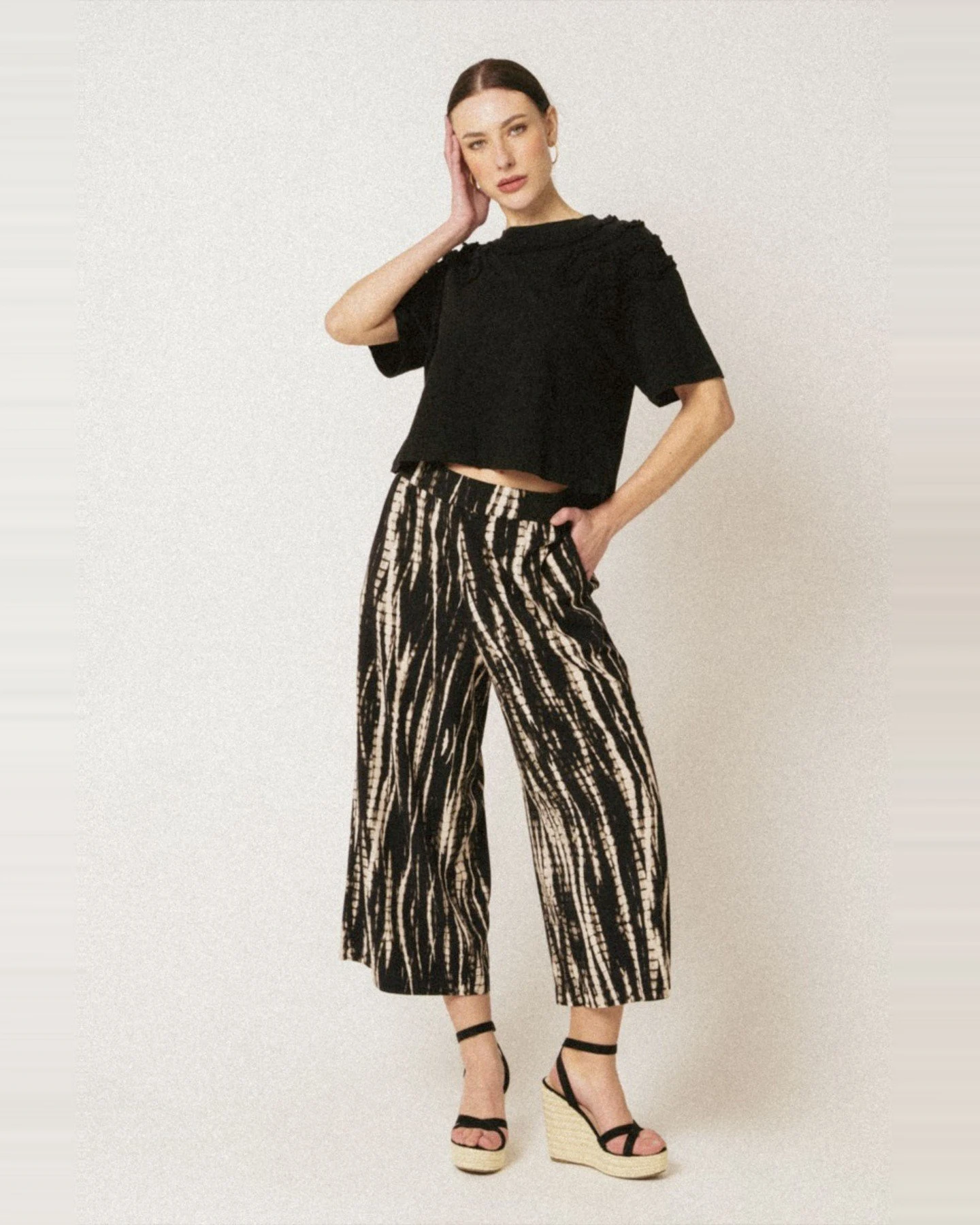 Hose Tavira Batik Schwarz – Ansicht 3