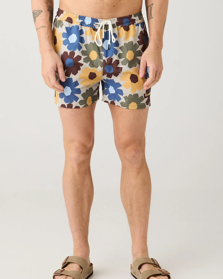 KnowledgeCotton Apparel Herren vegan Badeshorts Mid Thigh Print Multicolor Aop