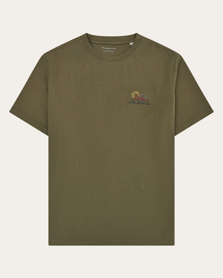 KnowledgeCotton Apparel Herren vegan T-Shirt Chest Print Burned Olive