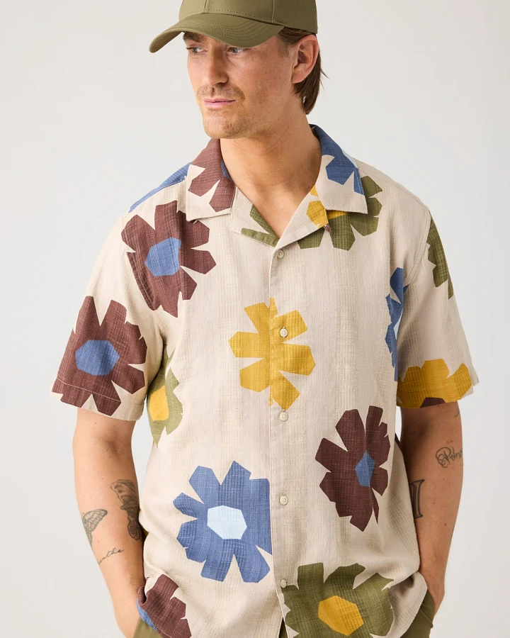 KnowledgeCotton Apparel Herren vegan Hemd Relaxed Print Kurzarm Multicolor Aop