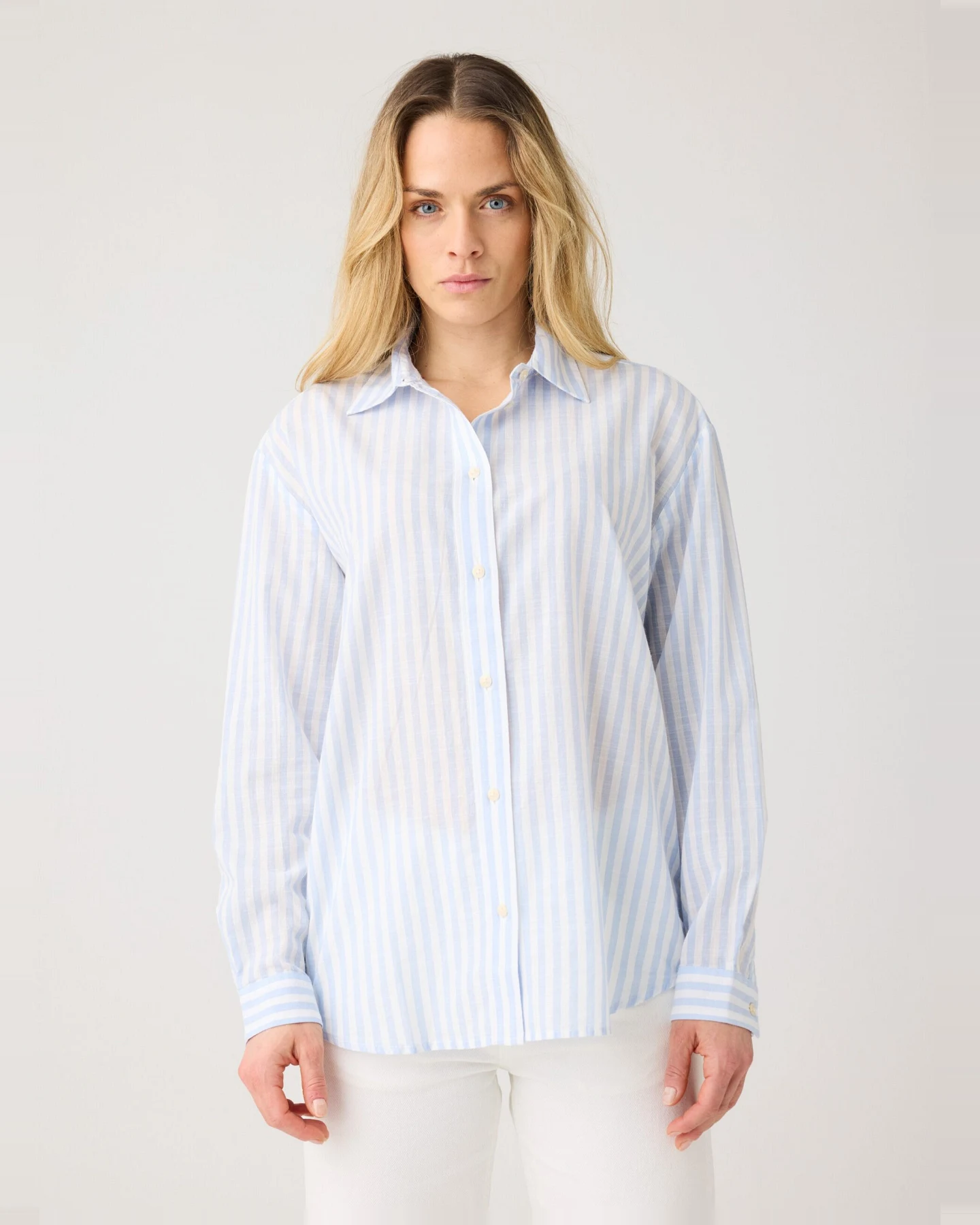 KnowledgeCotton Apparel Damen vegan Shirt Loose Stripe Blau – Ansicht 2