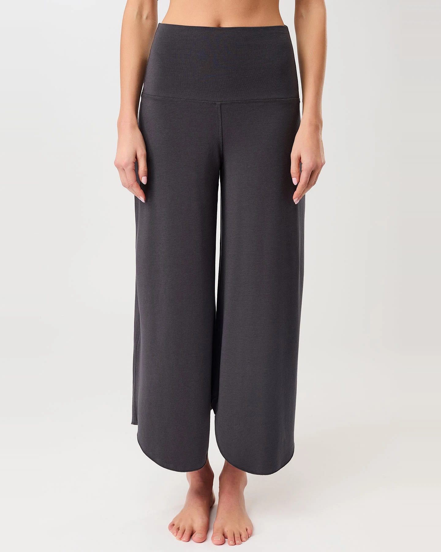 MANDALA Damen vegan Hose Tulpe Onyx – Ansicht 2