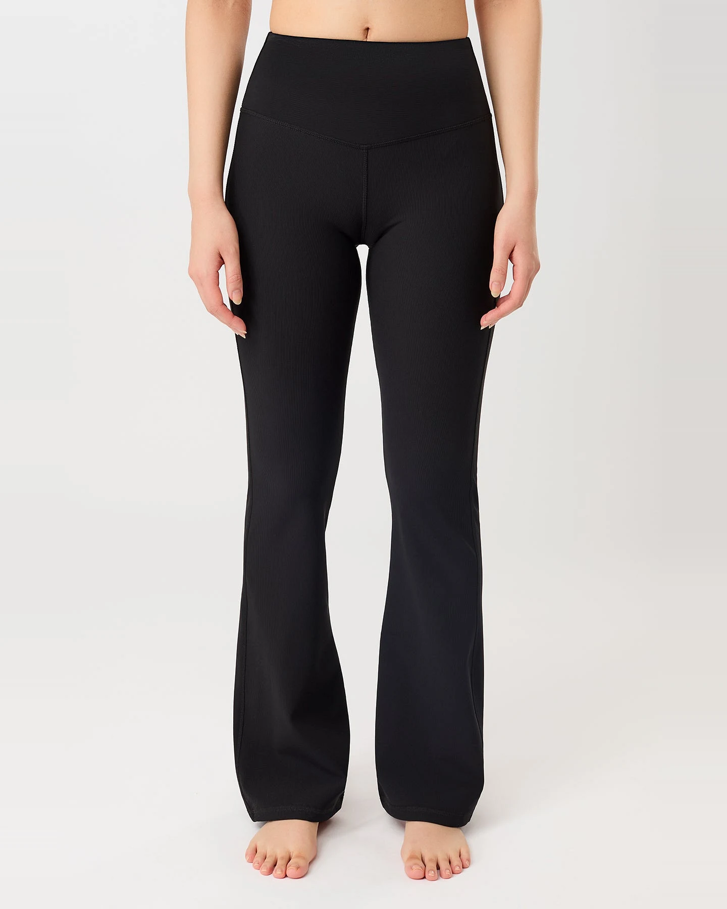 MANDALA Damen vegan Hose Flared & Ribbed Schwarz – Ansicht 2