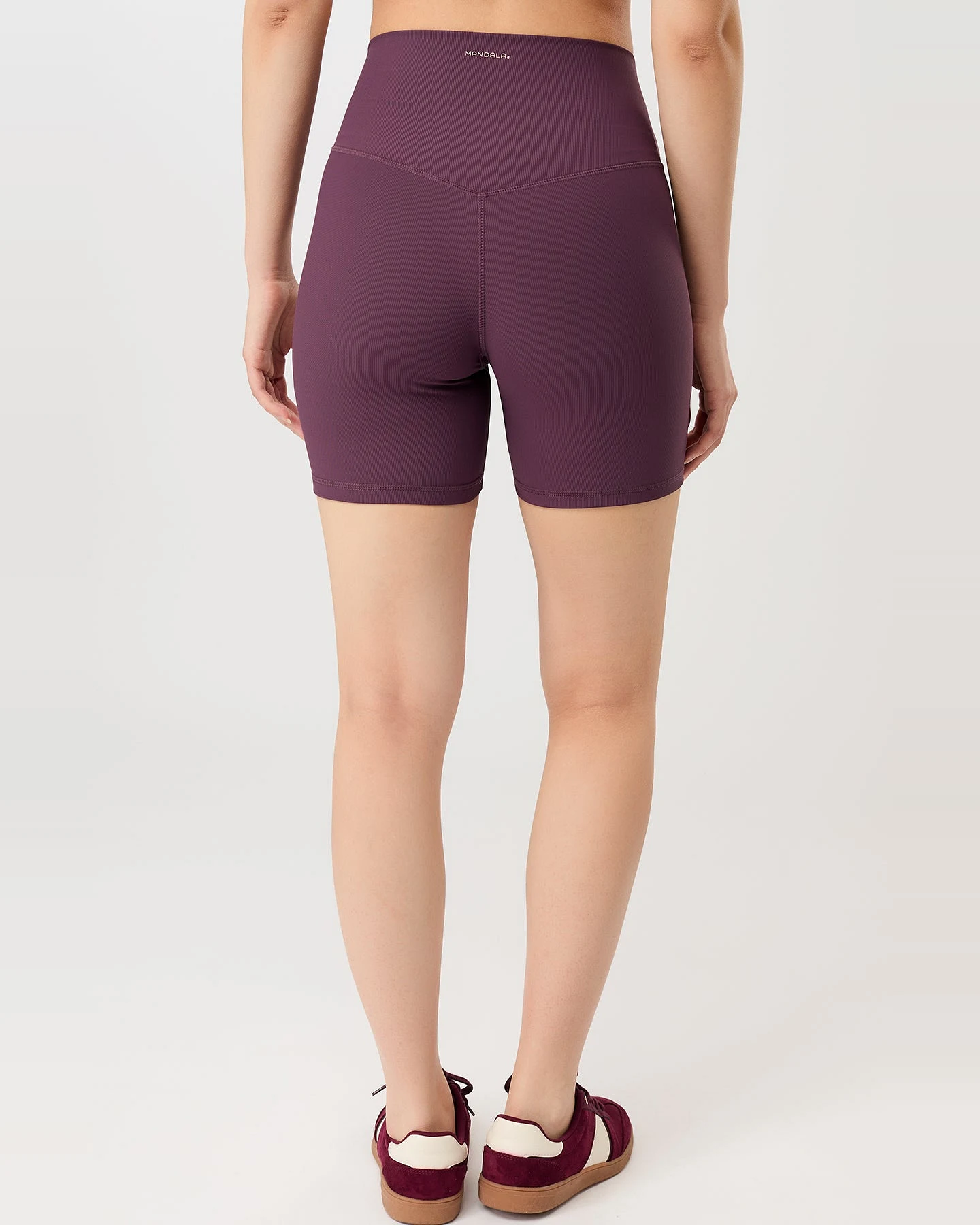 MANDALA Damen vegan Biker Shorts Burgundy – Ansicht 2