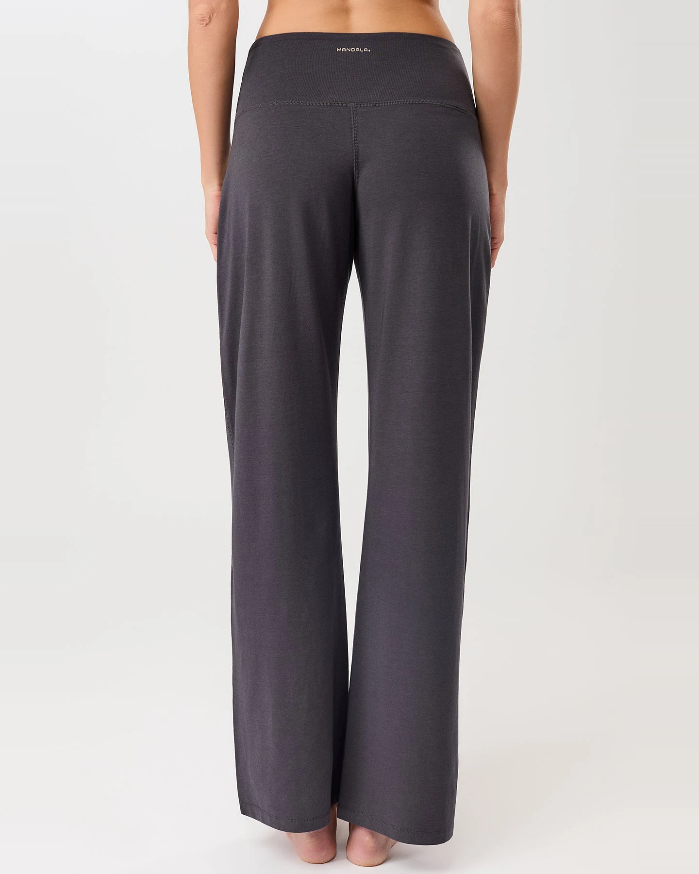 MANDALA Damen vegan Hose Weites Bein Onyx – Ansicht 2