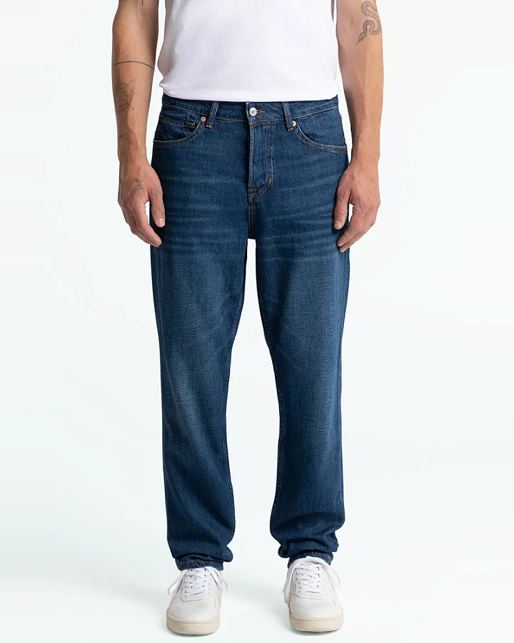 Kings of Indigo Herren vegan Jeans Sushan Hopcete Elektrisch Dunkelblau