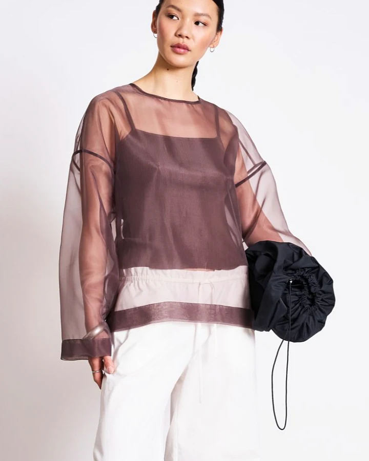 JAN 'N JUNE Damen vegan Langarmshirt Organza Simia Schlammbraun