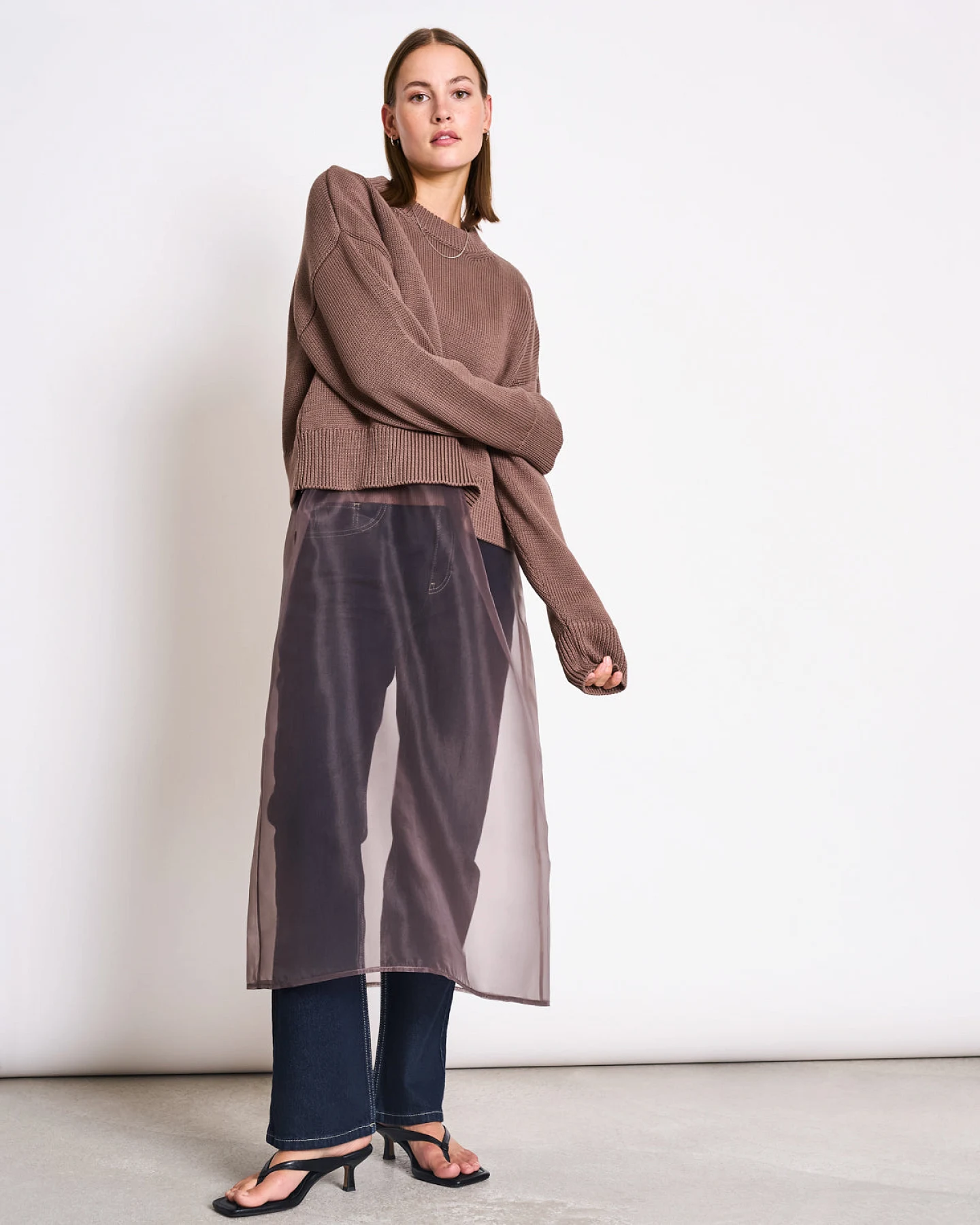 JAN 'N JUNE Damen vegan Pullover Yagmur Lehm Braun – Ansicht 2