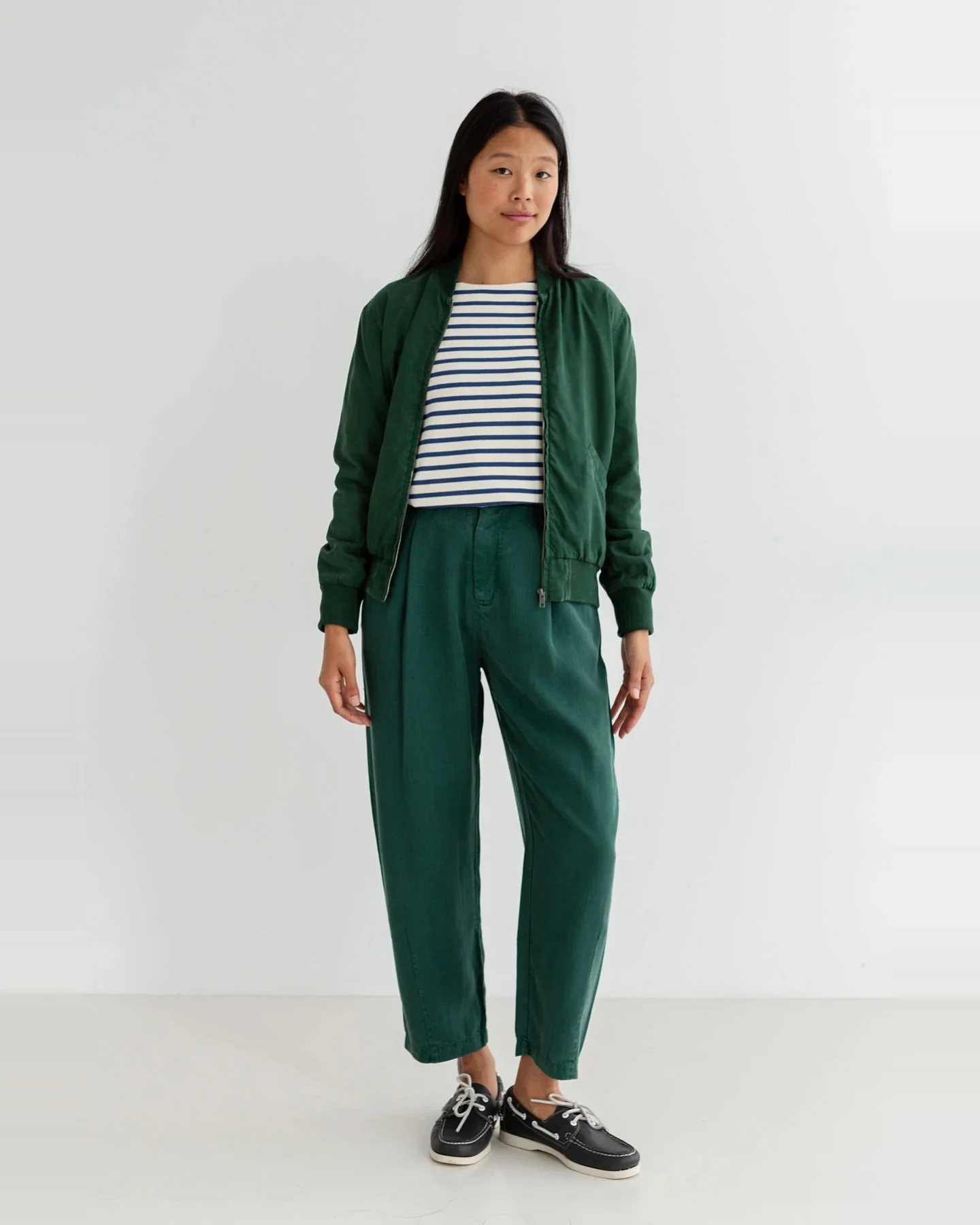 TWOTHIRDS Damen vegan Jacke Vulcano Dunkelgrün – Ansicht 2