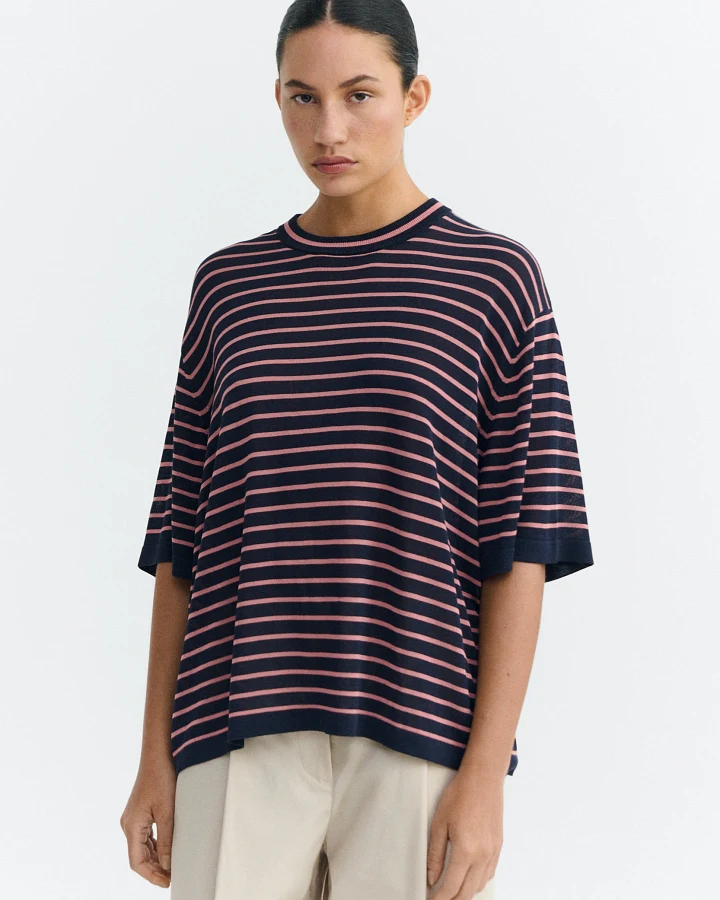 Thinking MU Damen vegan T-Shirt Oversized Zenna Gestreift Marine/Pink