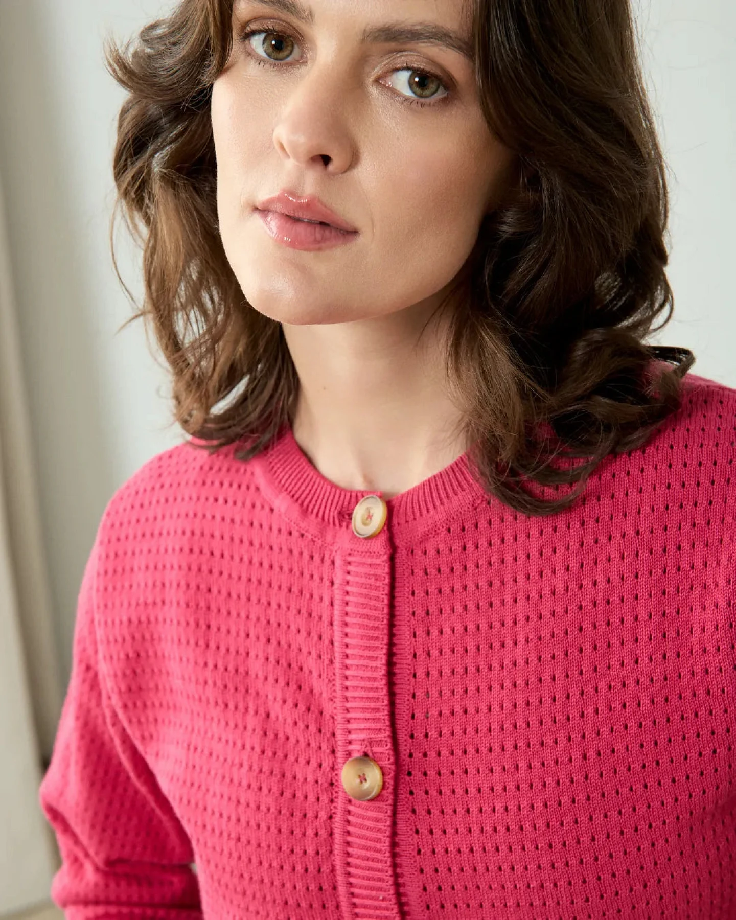 Clotsy Damen vegan Strickjacke Dària Magenta – Ansicht 2