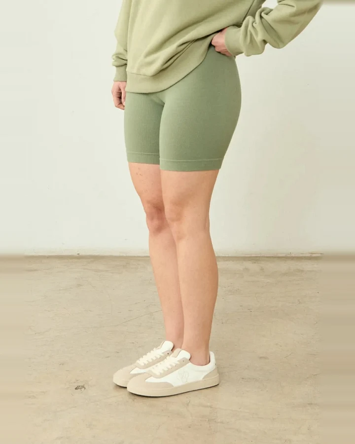 Clotsy Damen vegan Biker Shorts Grün