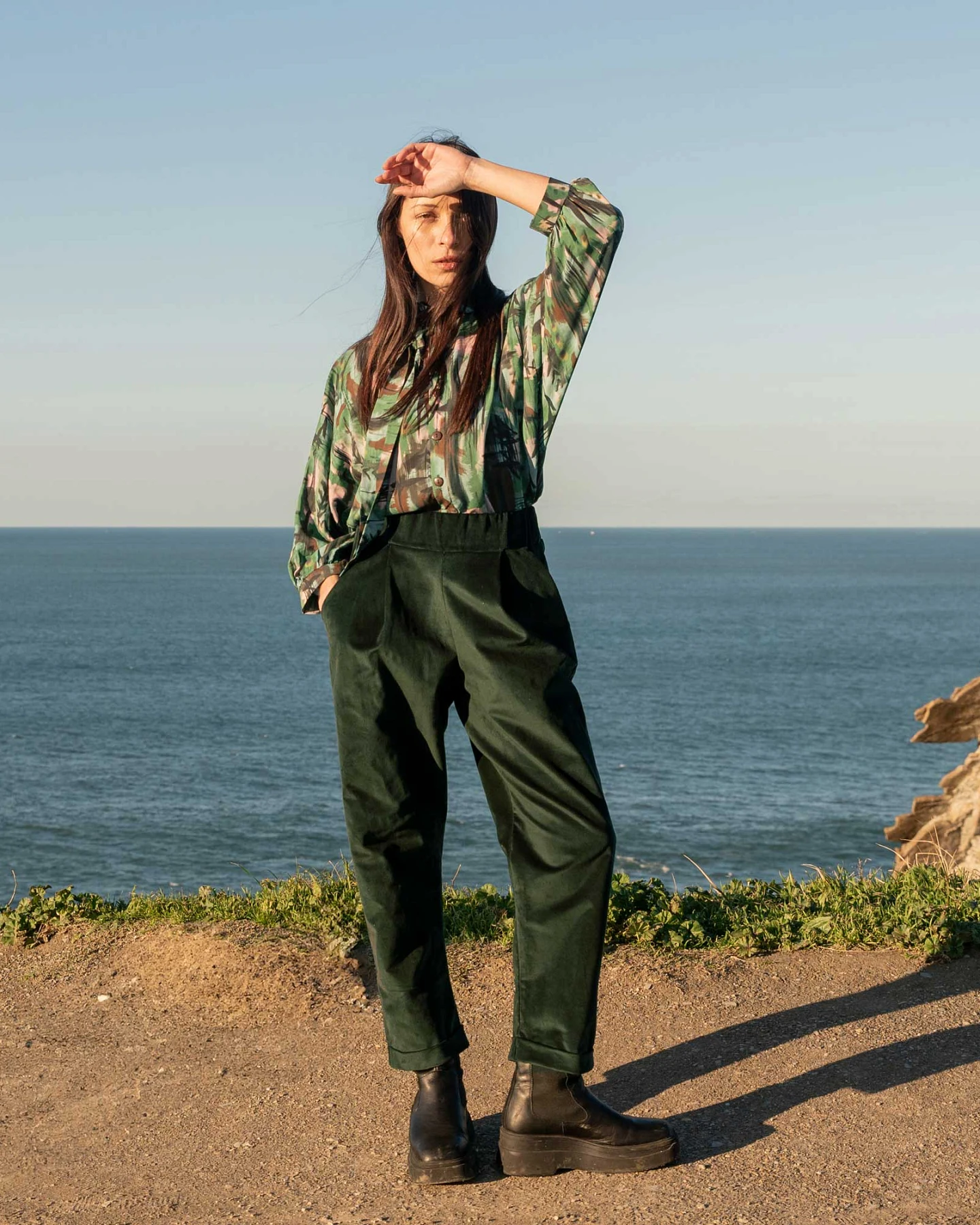 WiDDA Damen vegan Pants Sepp Deep Sea Forest Green – Ansicht 2
