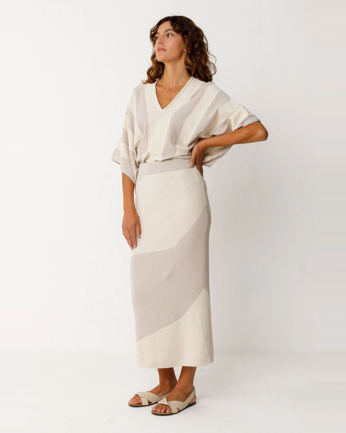 SKFK Damen vegan Bluse Hera Zweifarbig Beige – Ansicht 2