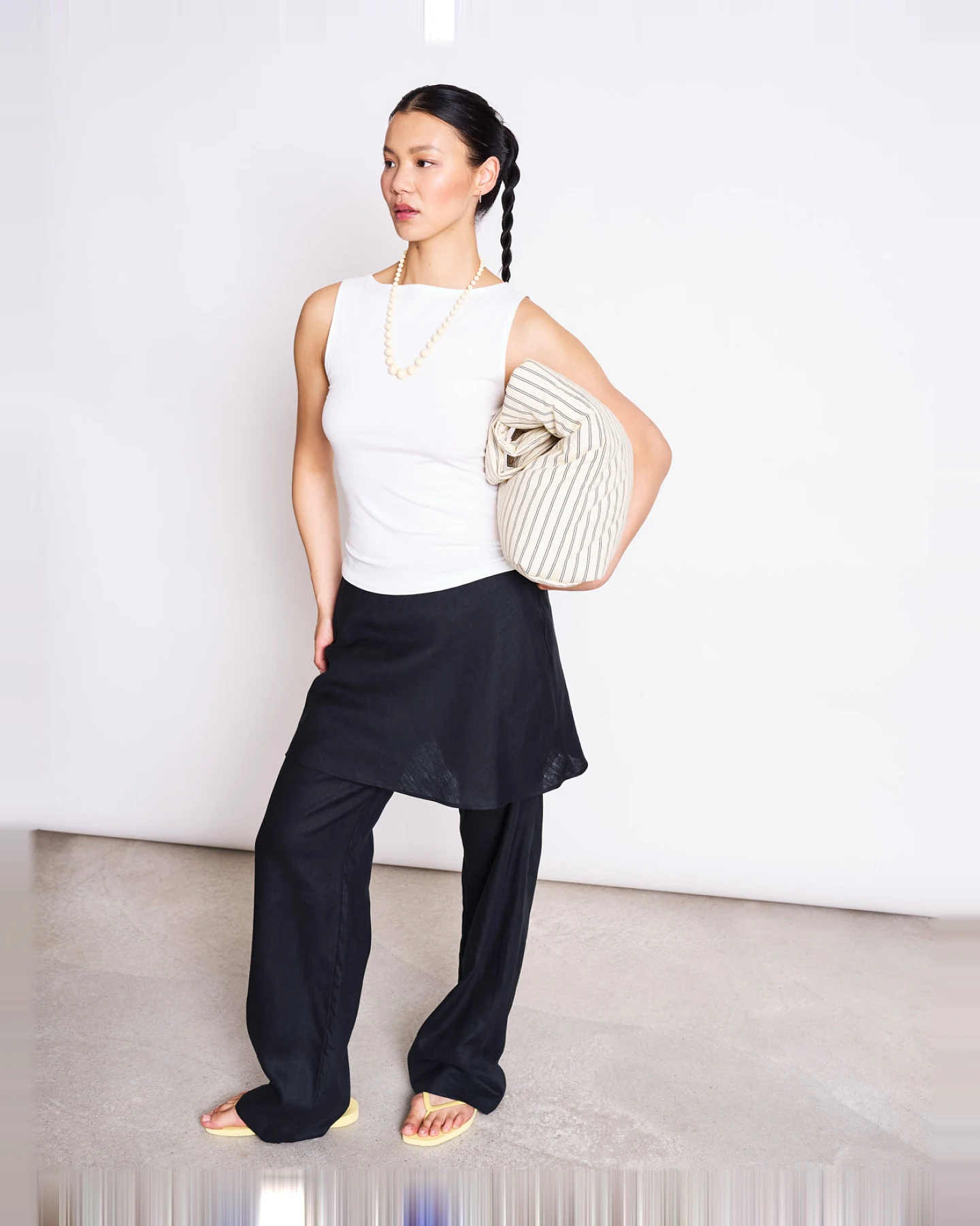 JAN 'N JUNE Damen vegan Top Bootsausschnitt Felis Weiß – Ansicht 2
