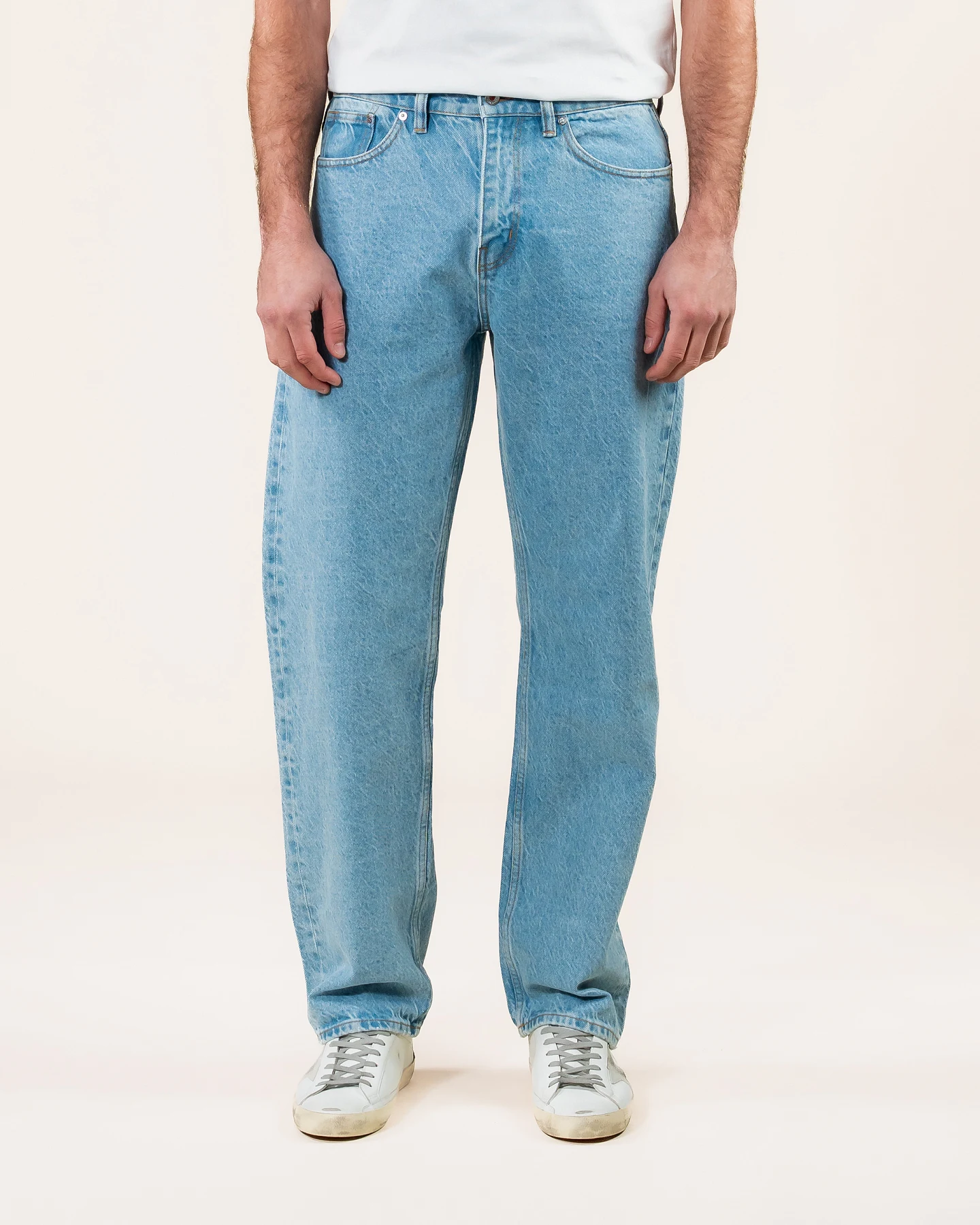 Kuyichi Herren vegan Jeans Larry Loose Heritage Blue – Ansicht 2
