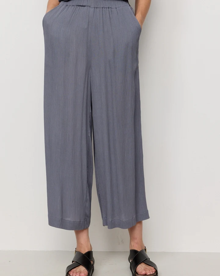 Recolution Damen vegan Hose Mandevilla Taubenblau