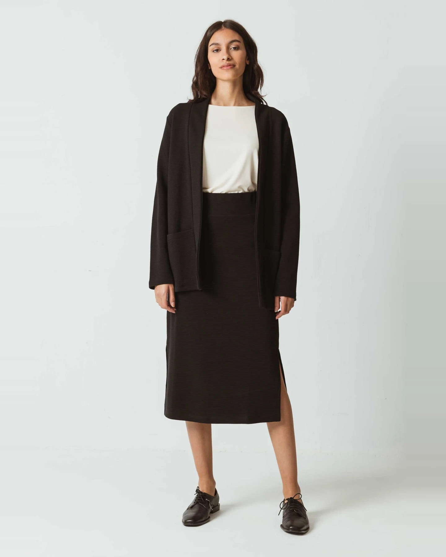 SKFK Damen vegan Strickjacke Leundia Dunkelgrau – Ansicht 2
