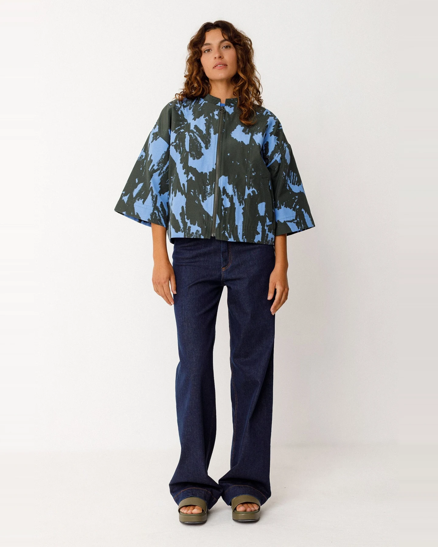 SKFK Damen vegan Jacke Zeiane Grün Blau – Ansicht 2