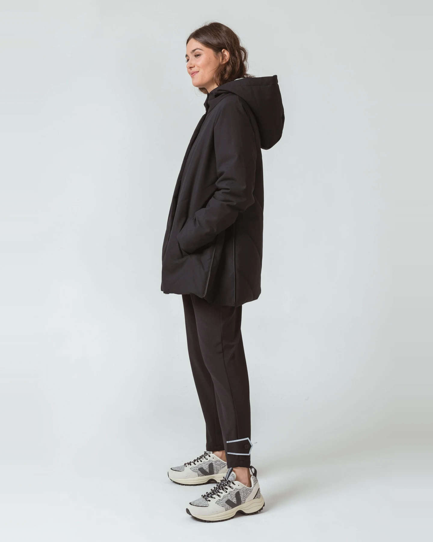 SKFK Damen vegan Jacke Basagaitz Schwarz – Ansicht 2