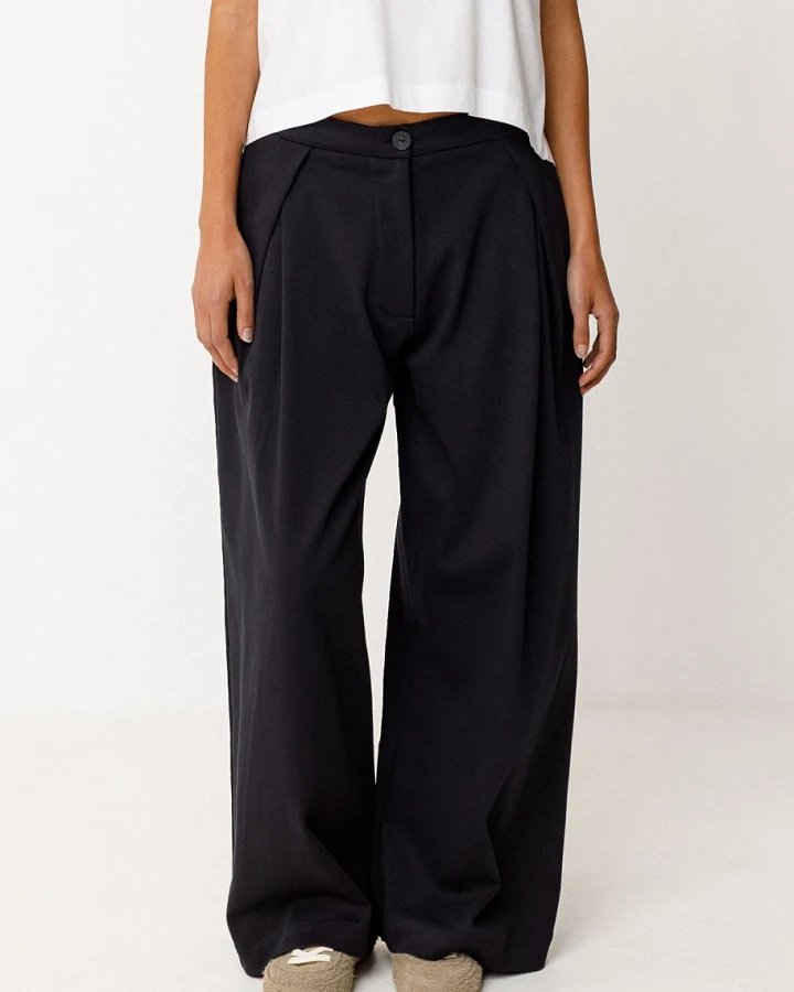 SKFK Damen vegan Hose Moira Schwarz