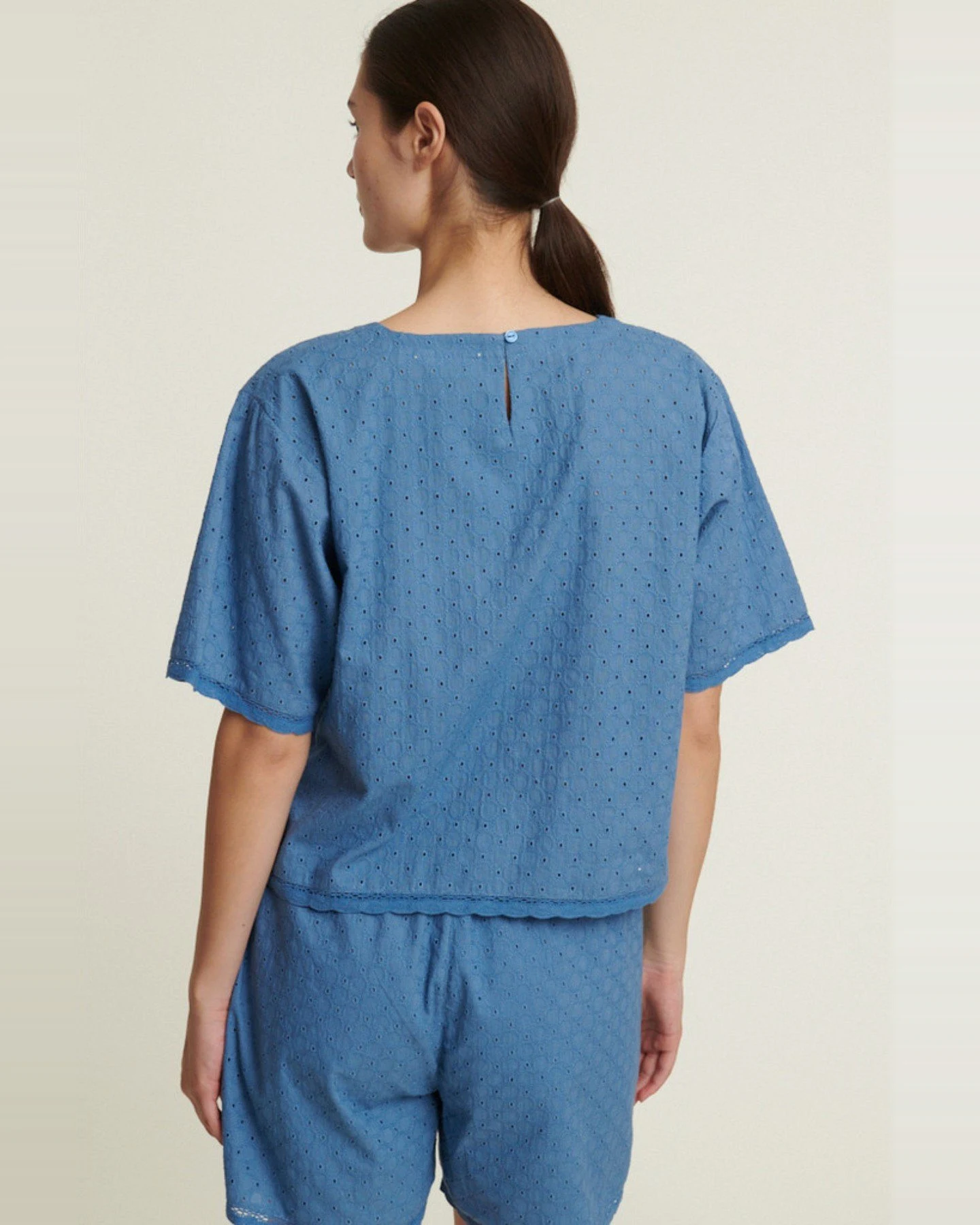 T-Shirt Adie Crop Blau – Ansicht 3