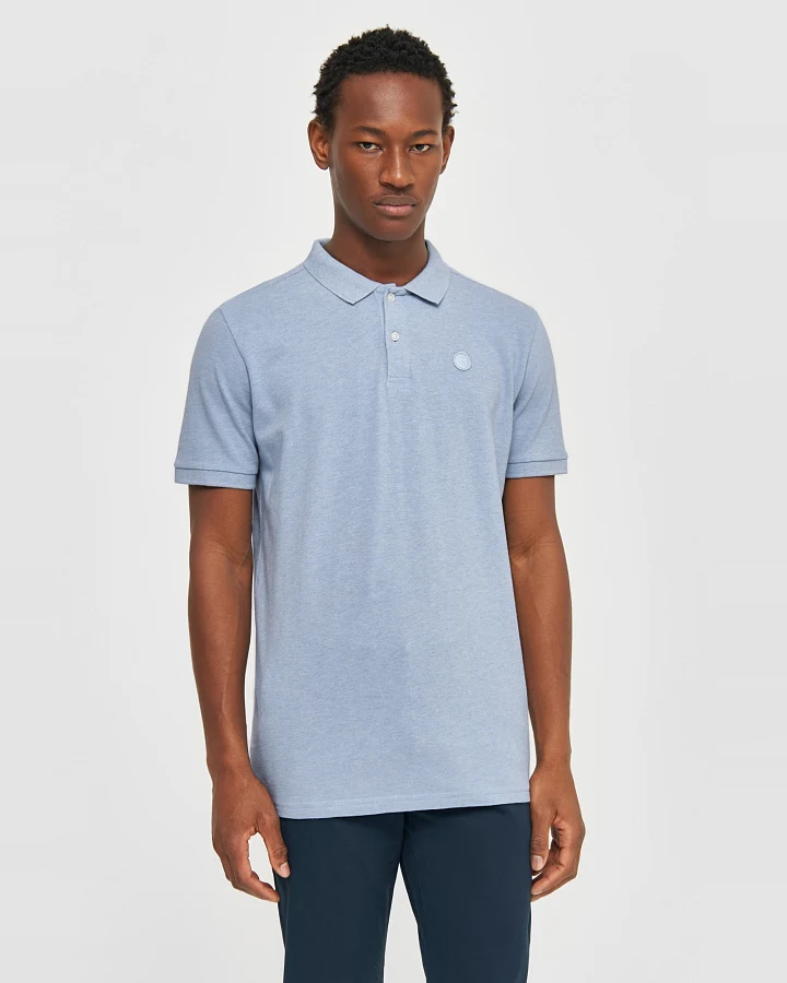 KnowledgeCotton Apparel Herren vegan Polohemd Basic Abzeichen Sky Way Melange