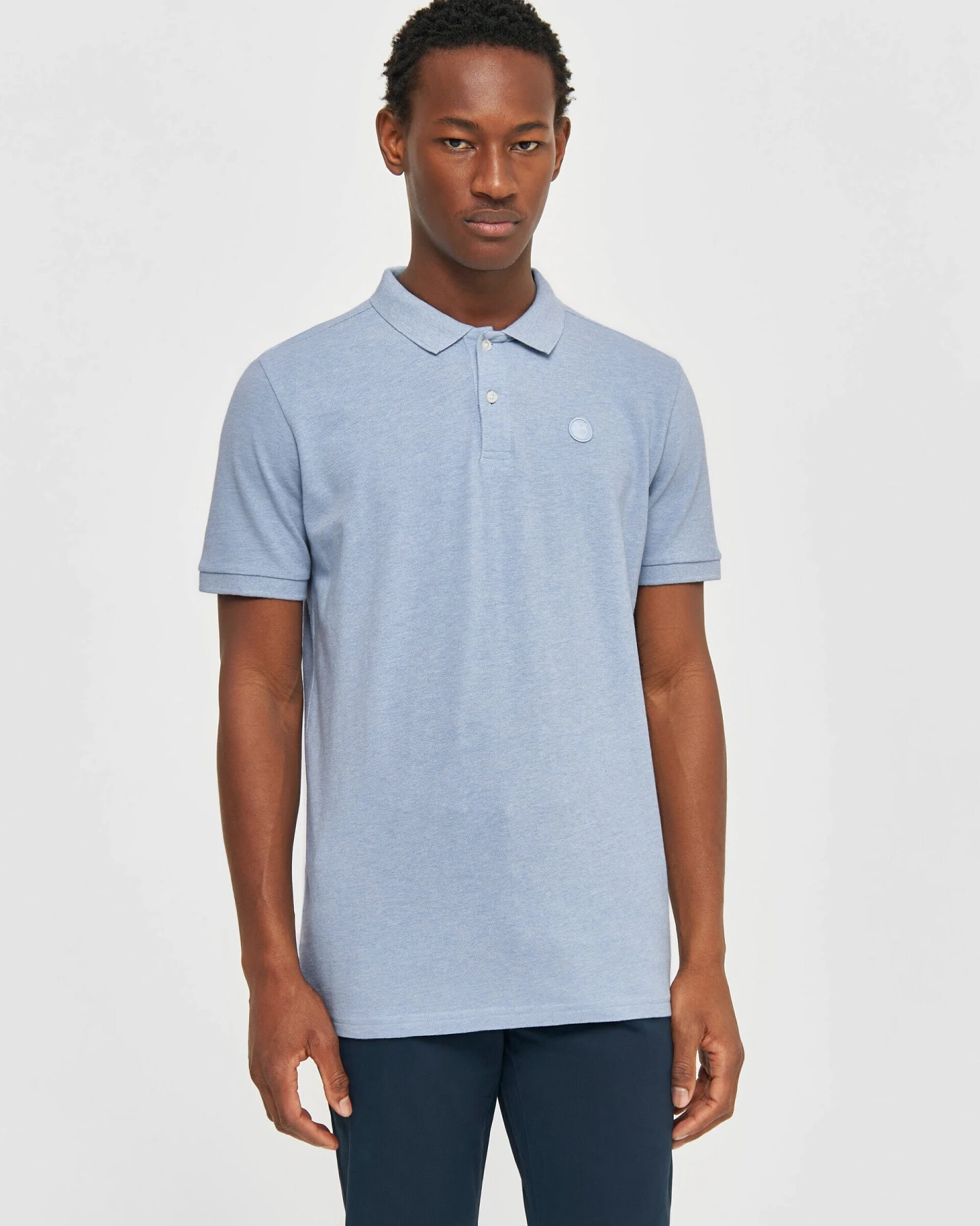 KnowledgeCotton Apparel Herren vegan Polohemd Basic Abzeichen Sky Way Melange – Ansicht 2