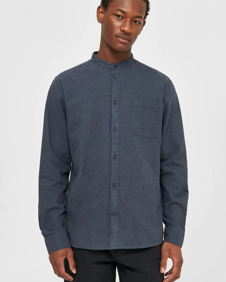 KnowledgeCotton Apparel Herren vegan Hemd Stehkragen Regular Melange Total Eclipse