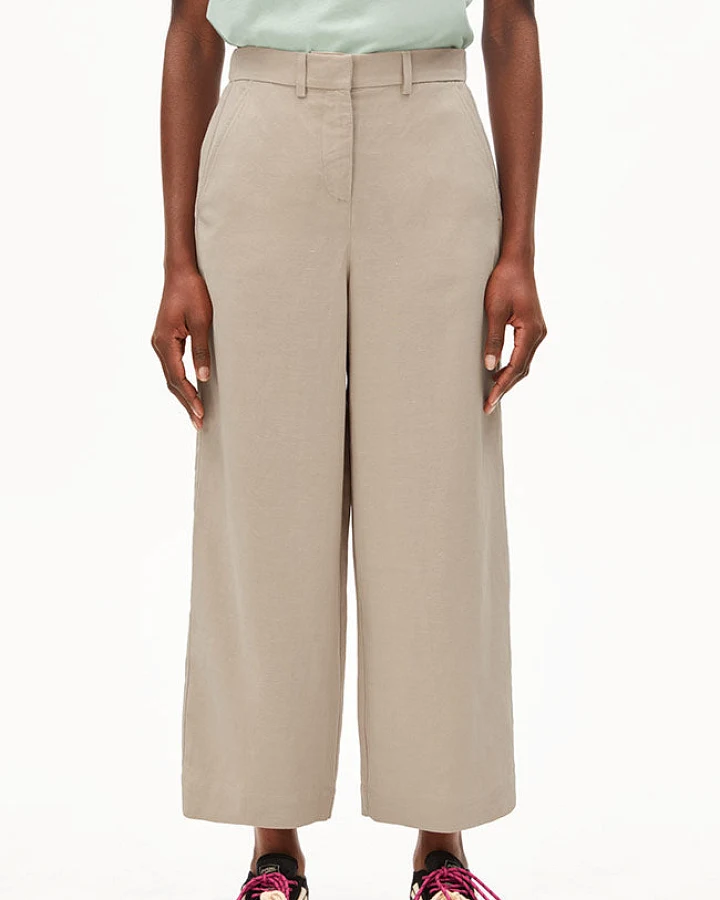 ARMEDANGELS Damen vegan Hose Caarunus Lino Sand Stone