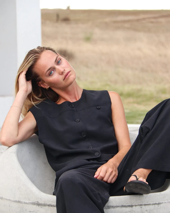 Alchemist Damen vegan Weste Masey Anthrazit