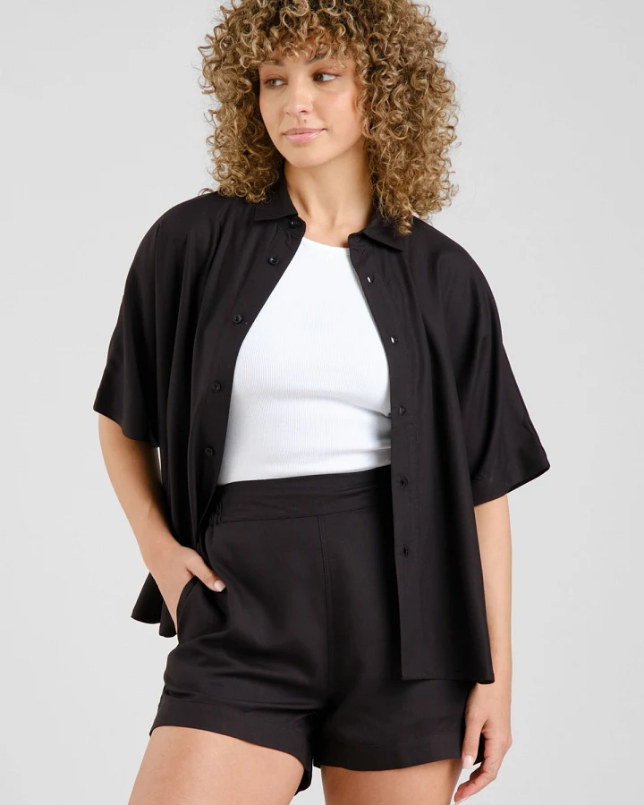 Bluse Alsvik Schwarz