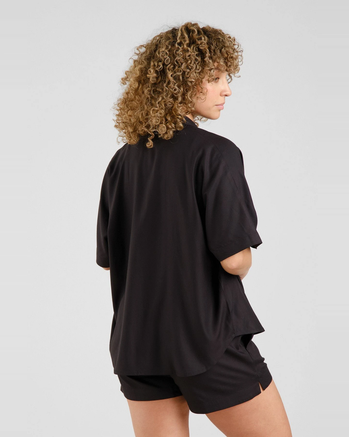 Bluse Alsvik Schwarz – Ansicht 4