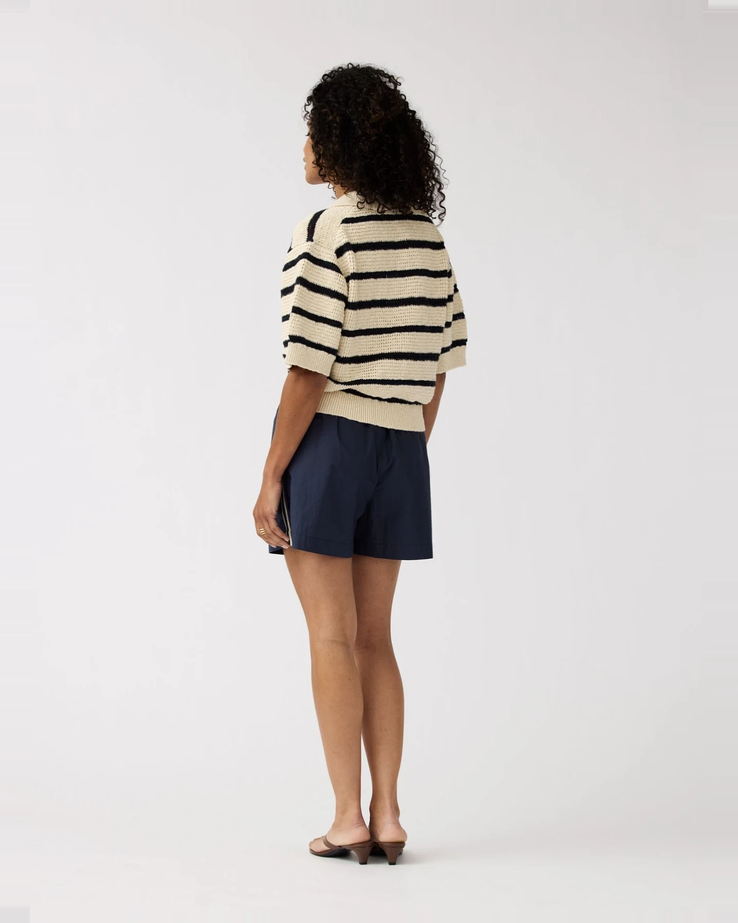 Alchemist Damen vegan Shorts Pfingstrose Tape Navy – Ansicht 2