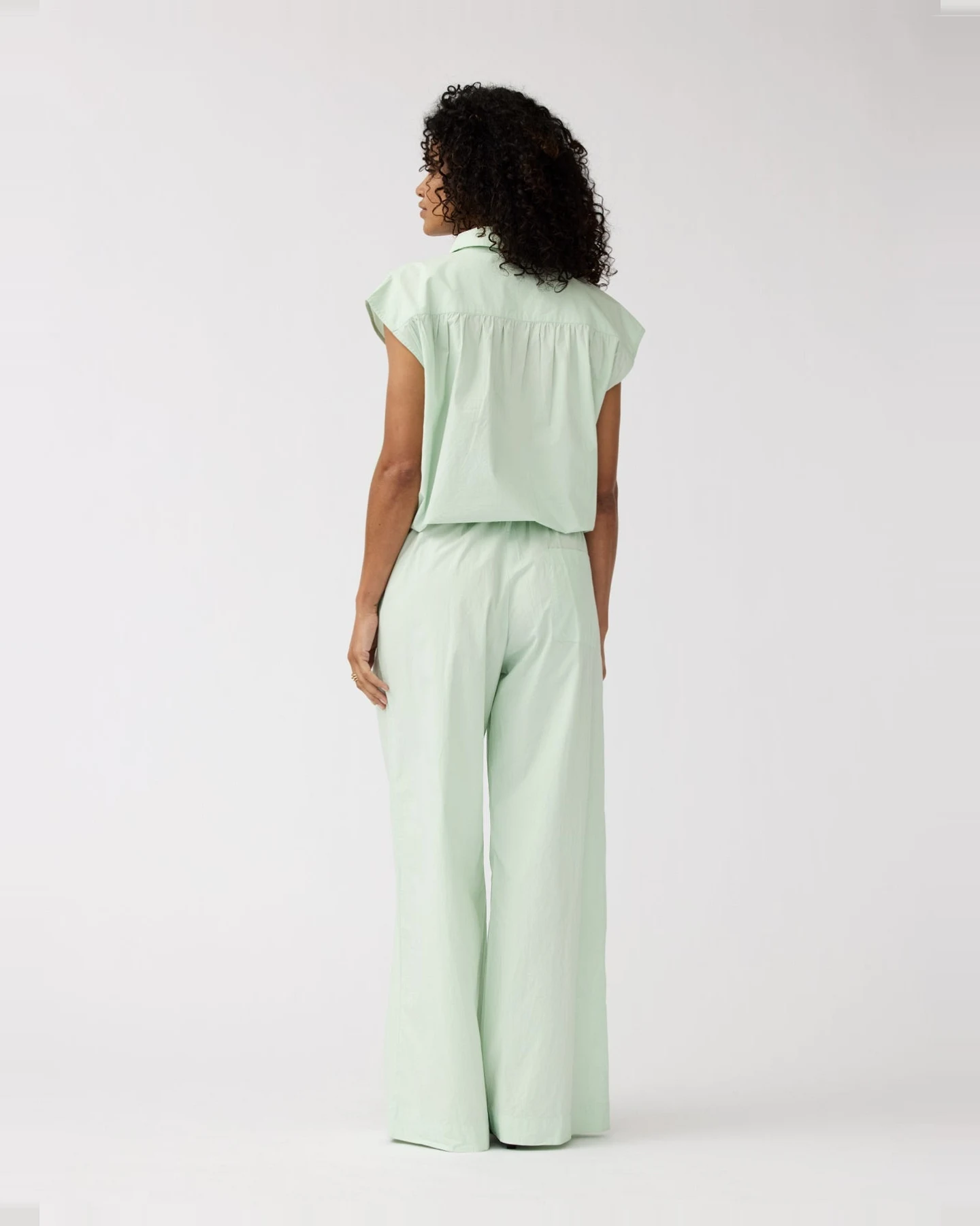 Alchemist Damen vegan Hose Mondblume Celadon Grün – Ansicht 2