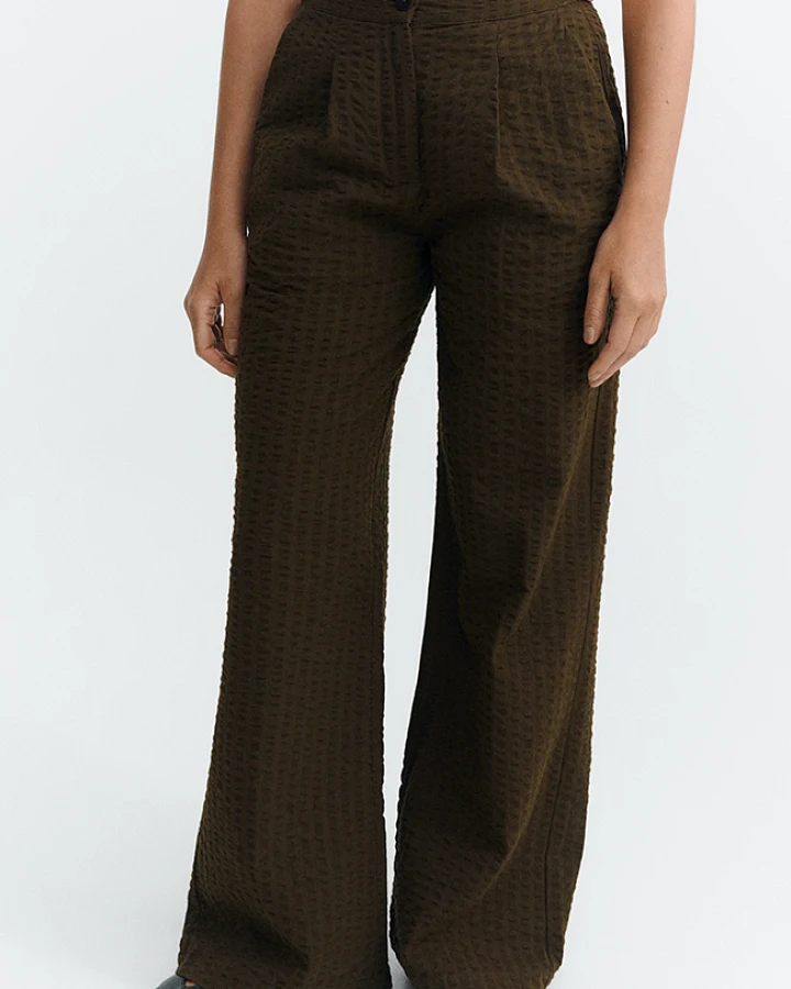 Thinking MU Damen vegan Hose Seersucker Manolita Braun