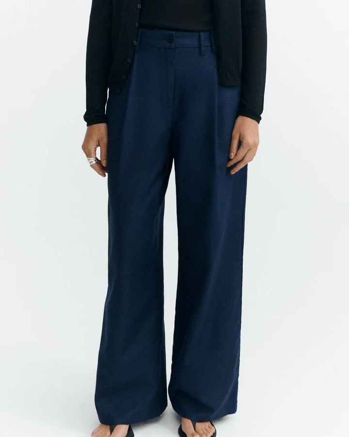 Thinking MU Damen vegan Hose Molly Weites Bein Blau