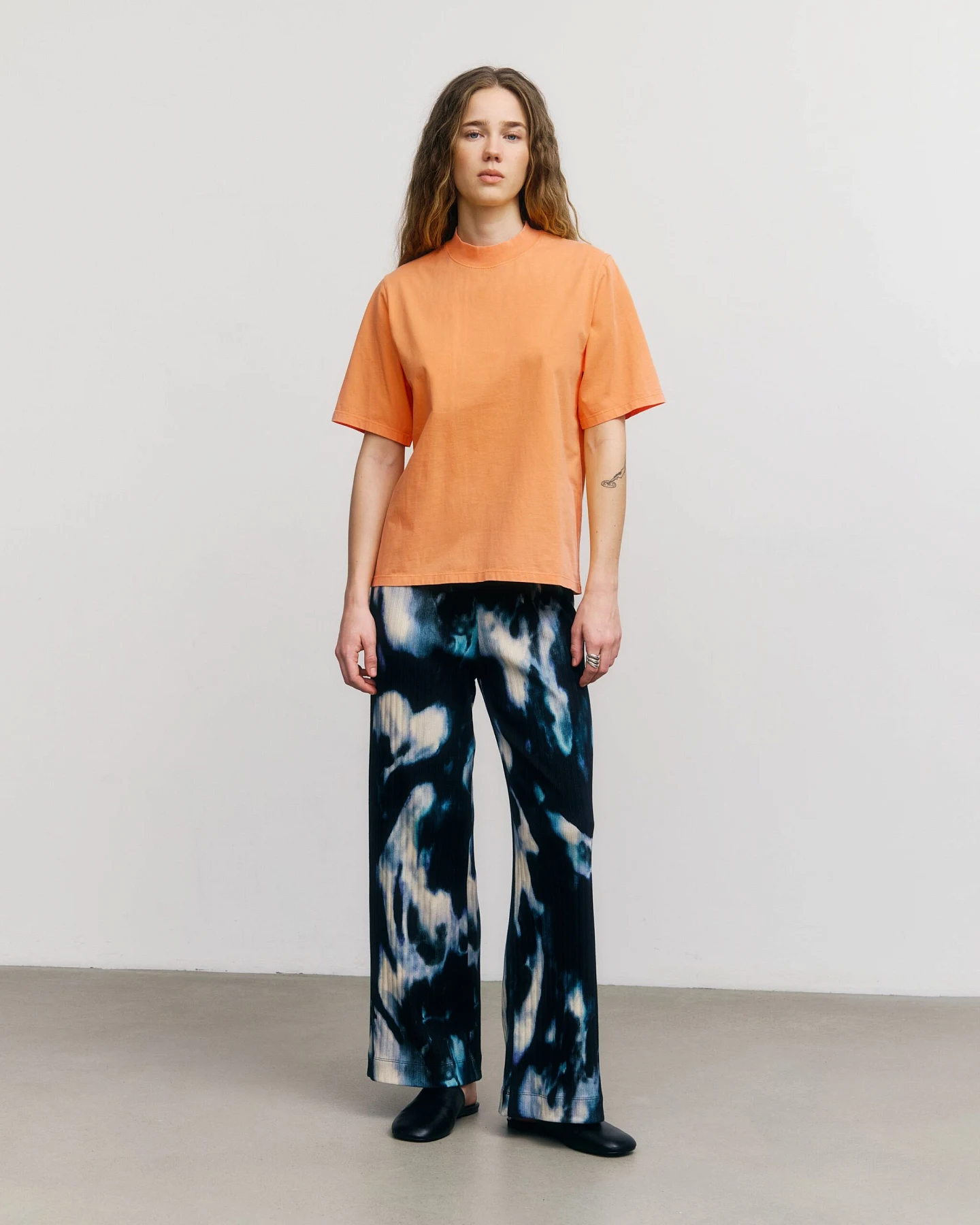 Rotholz Damen vegan T-Shirt Breiter Kragen Faded Orange – Ansicht 2