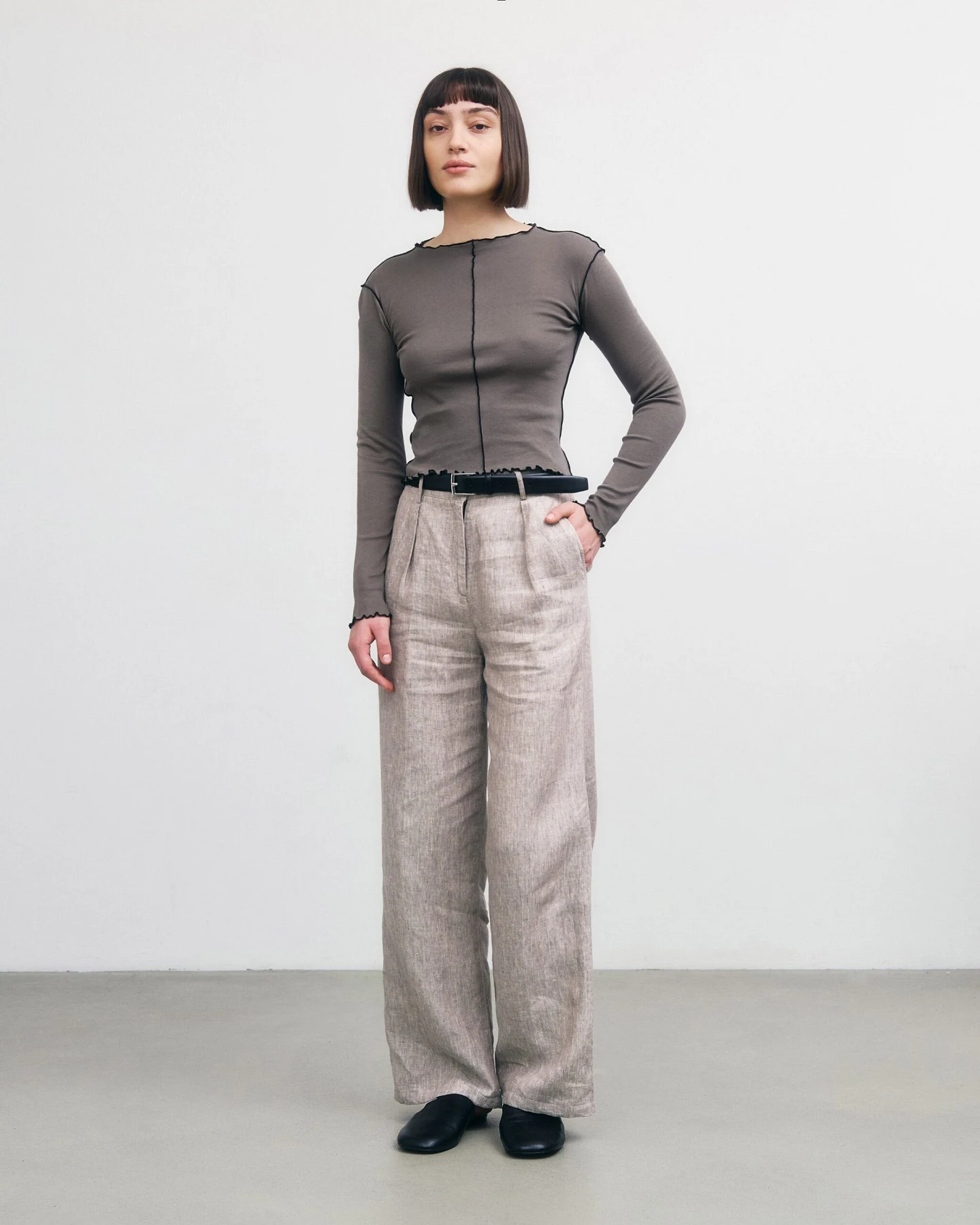 Rotholz Damen vegan Langarmhemd Pin Tucked Fawn Grau – Ansicht 2