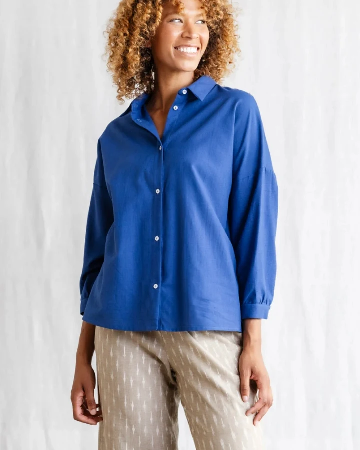 Jyoti - Fair Works Damen vegan Bluse Mayank Kobaltblau