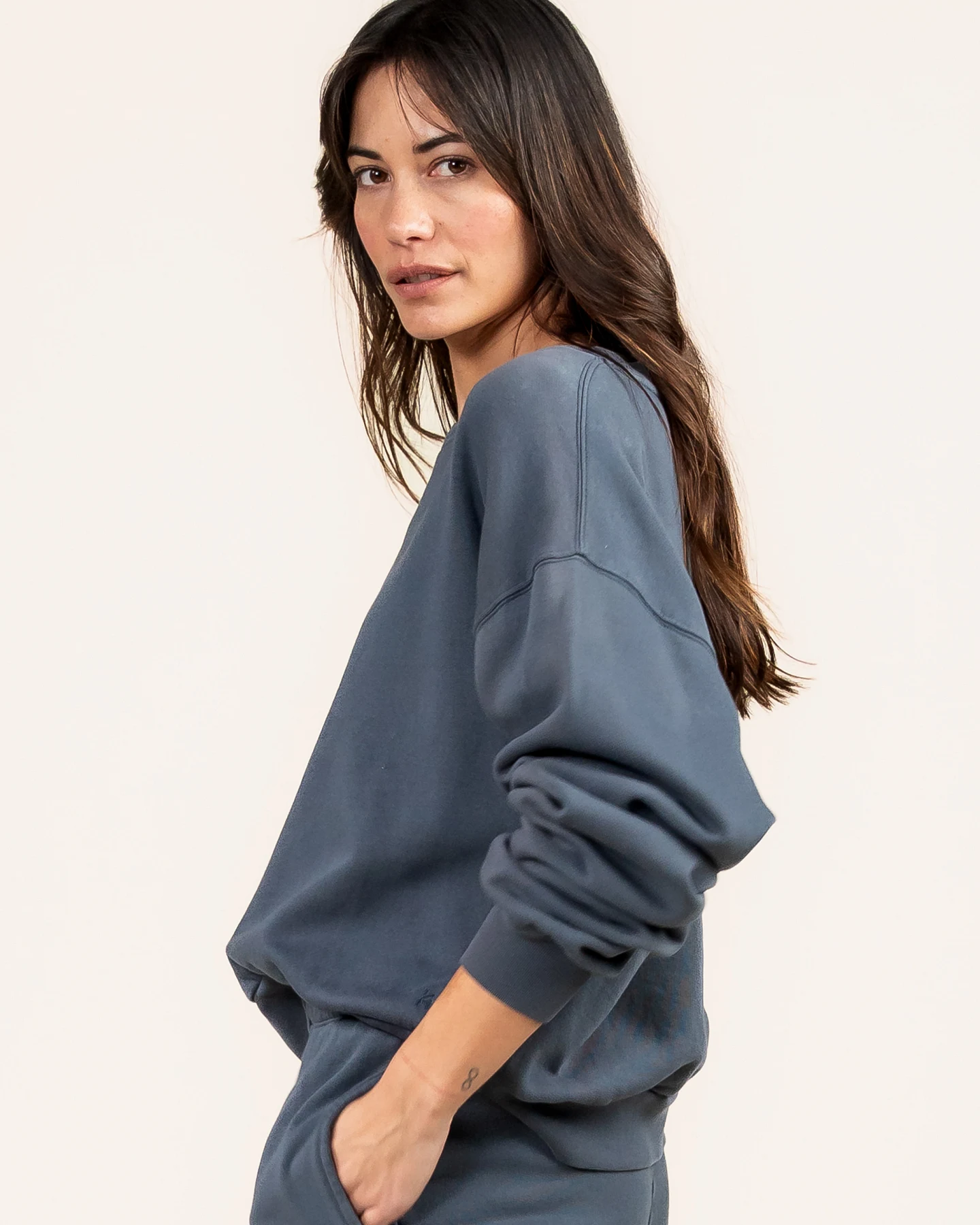 Kuyichi Damen vegan Sweatshirt Mohnblume Vintage Grau – Ansicht 2