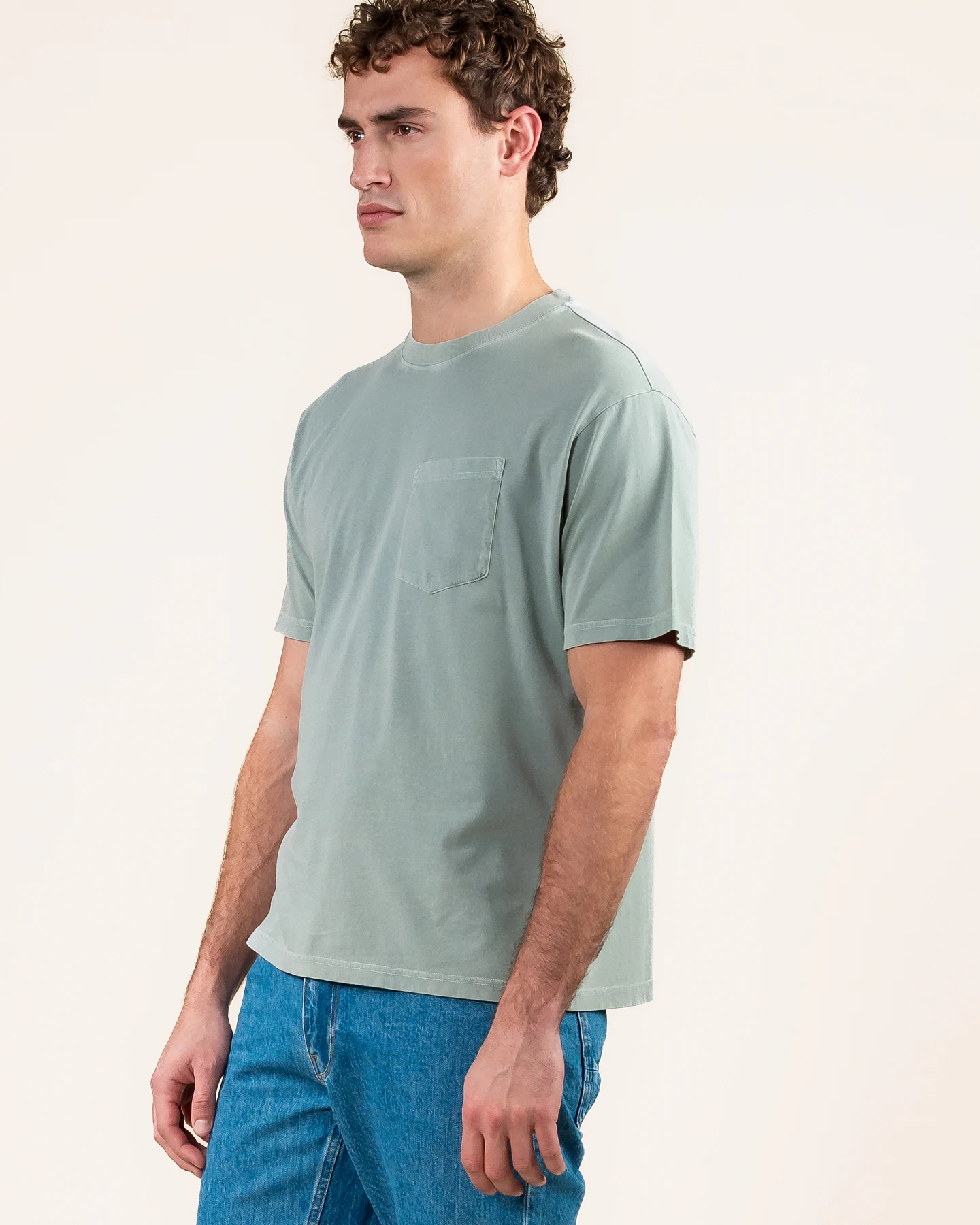 Kuyichi Herren vegan T-Shirt Ralph Salbei Grün – Ansicht 2