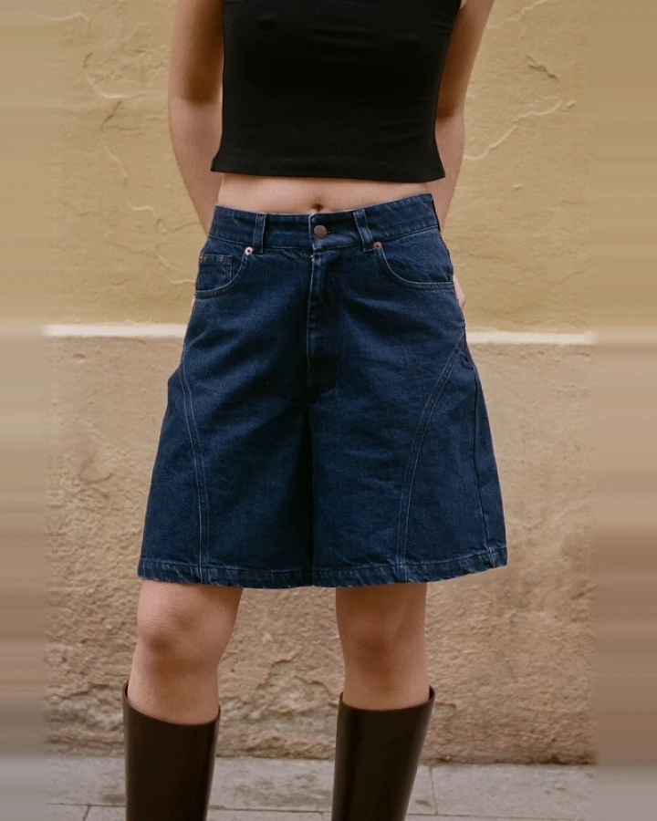 Nénés Damen vegan Shorts Isaure Blau
