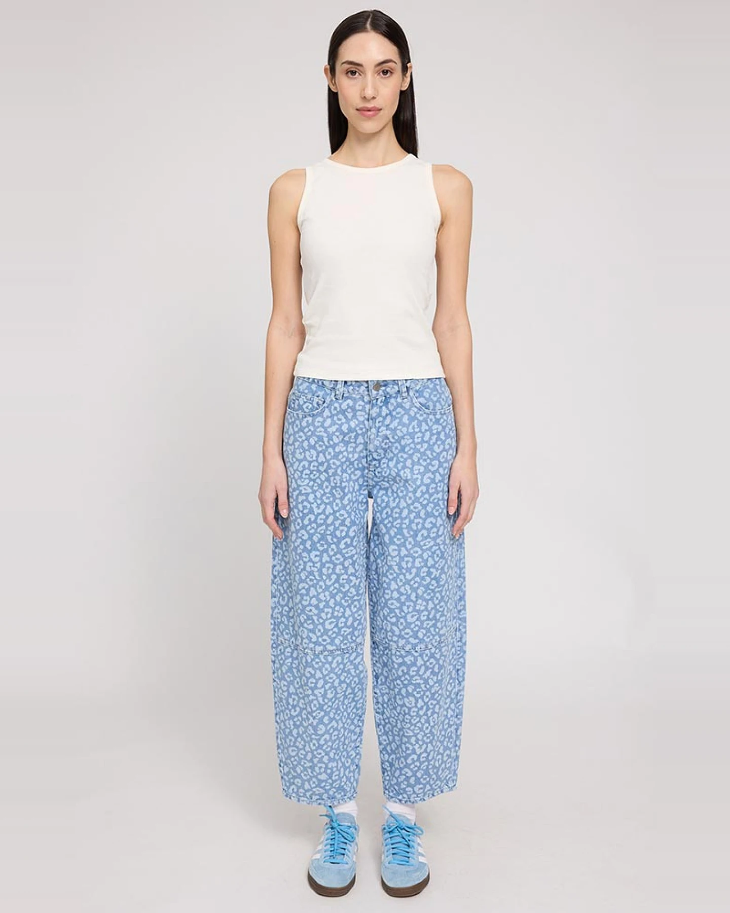 Mazine Damen vegan Jeans Printed Barrel Hellblau – Ansicht 2