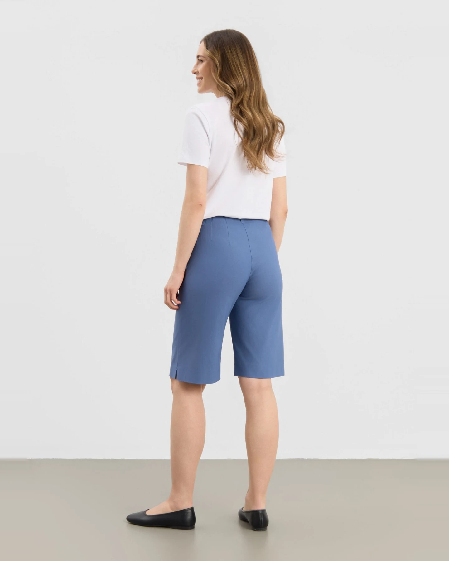 LAURIE Damen vegan Shorts Donna Loose Blau – Ansicht 2