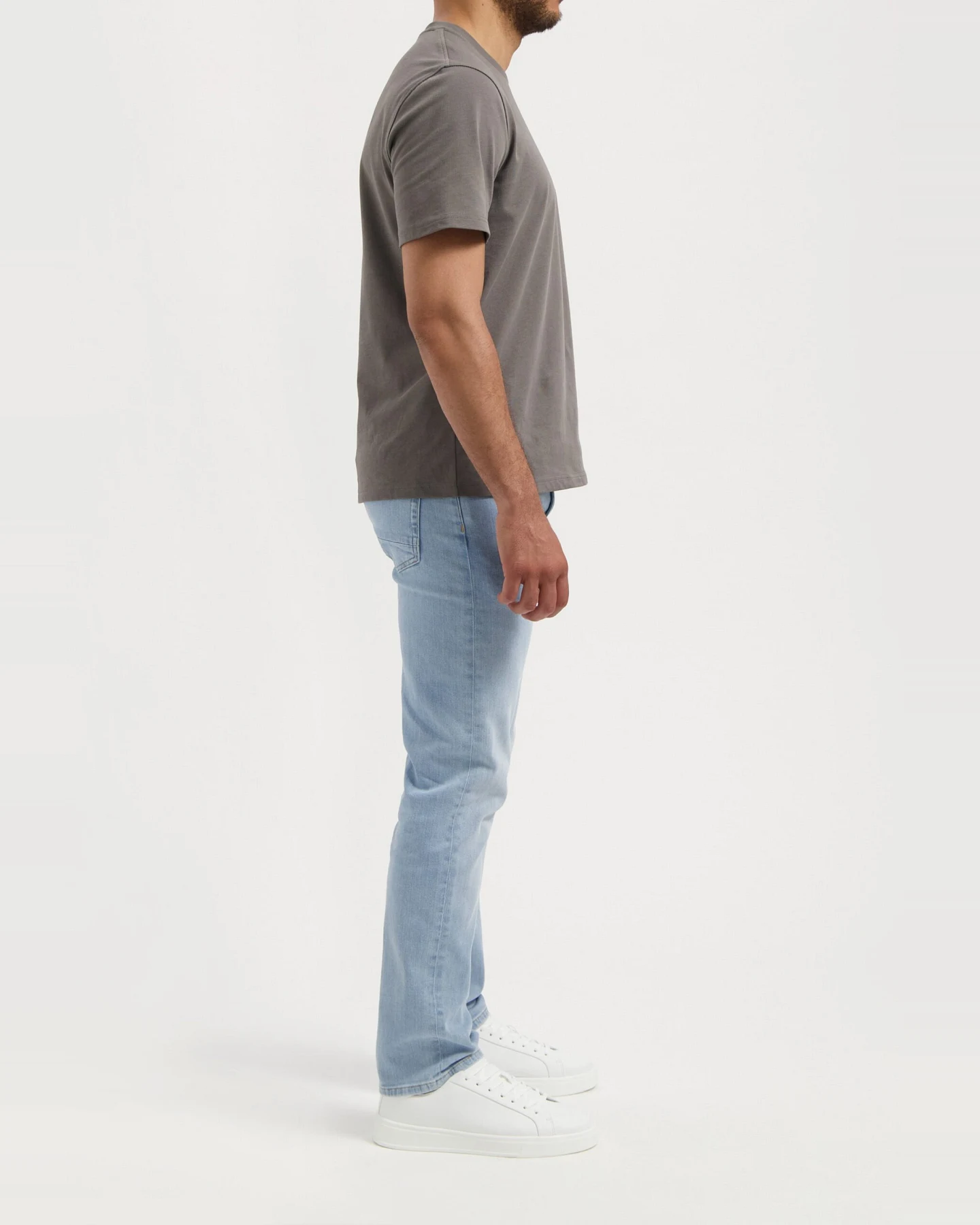 MUD Jeans Herren vegan Jeans Bryce Mid Straight Hellblau – Ansicht 2