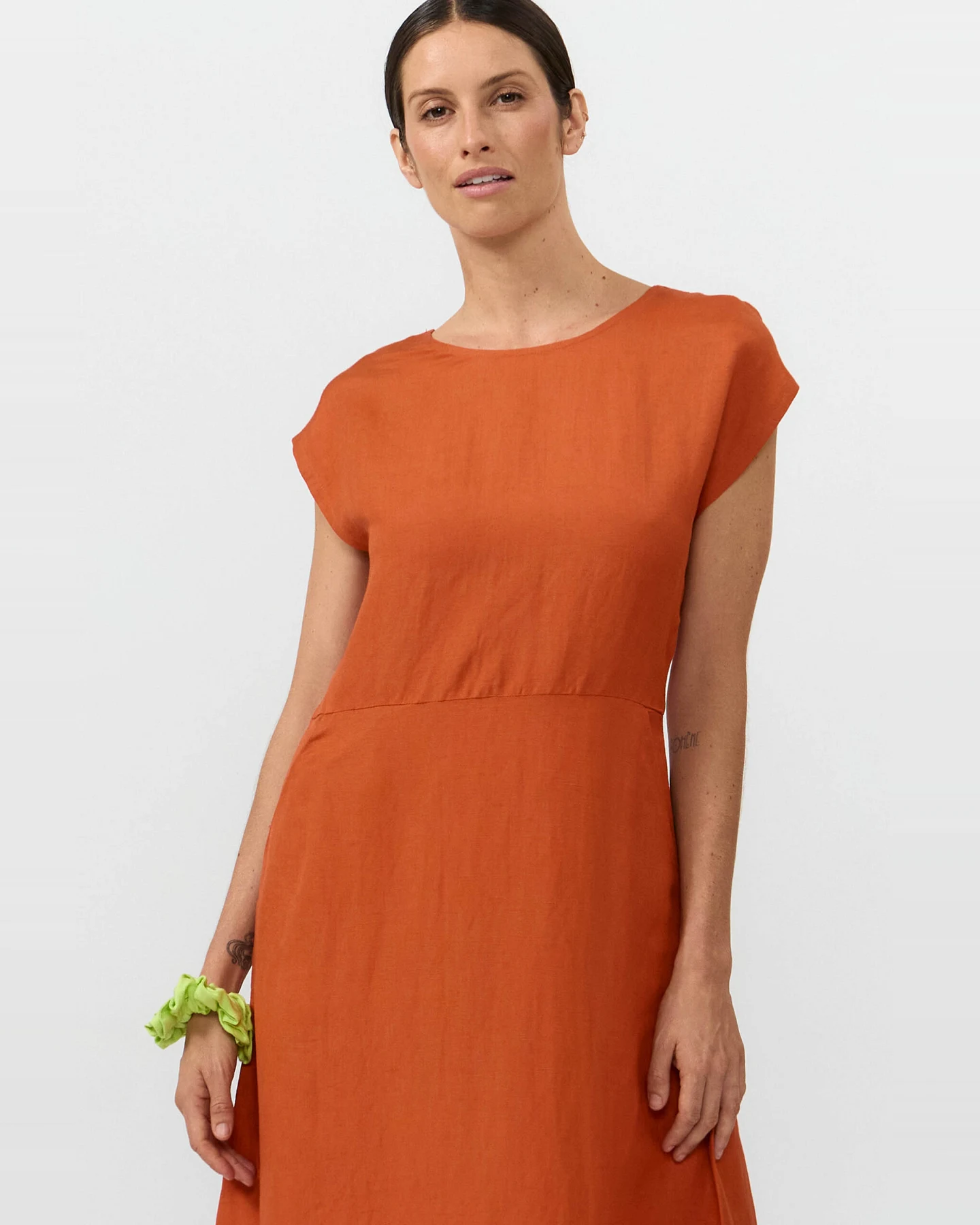 SUITE13LAB Damen vegan Kleid Tinto Henna – Ansicht 2