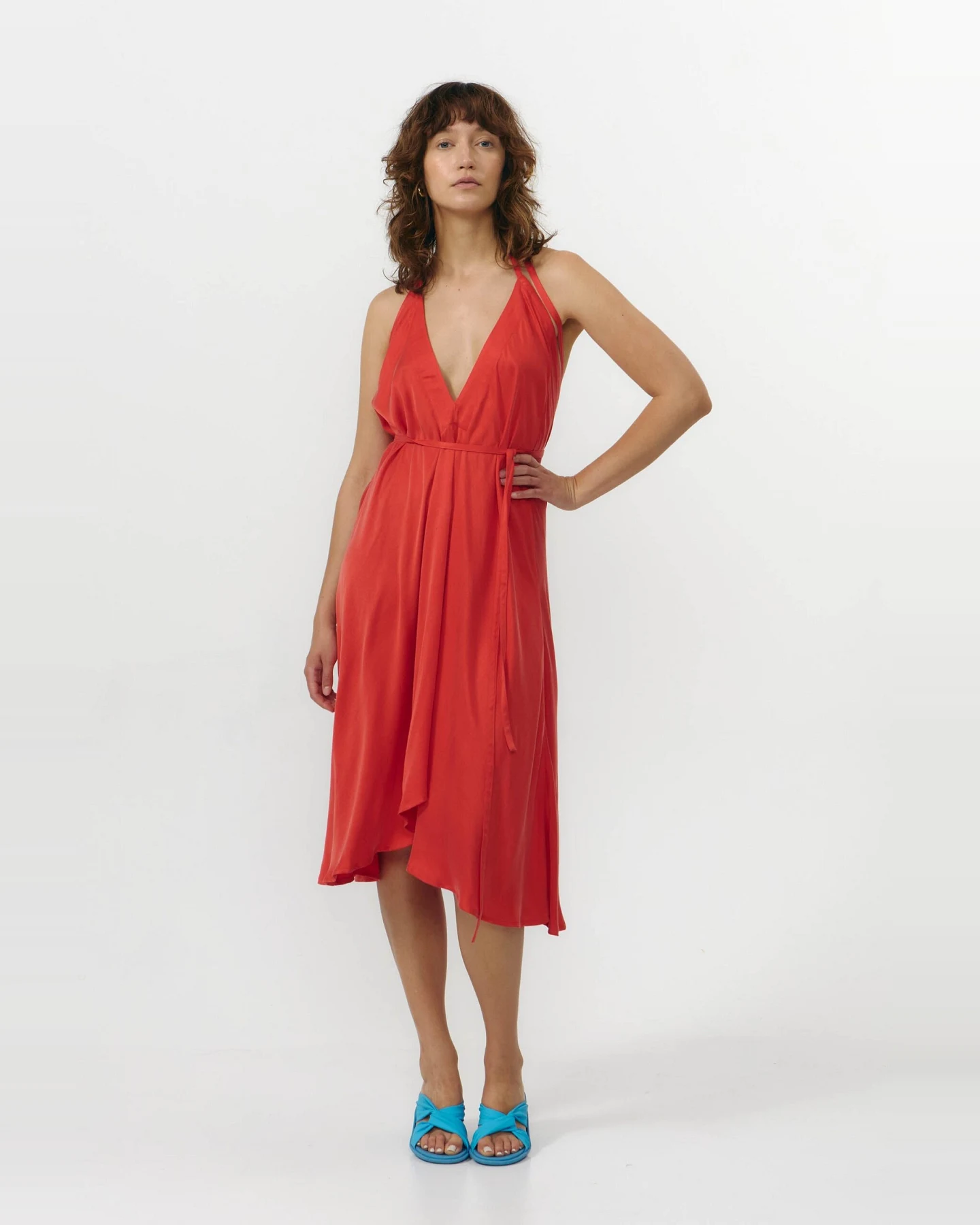 SUITE13LAB Damen vegan Kleid Mp Kurz Rot – Ansicht 2