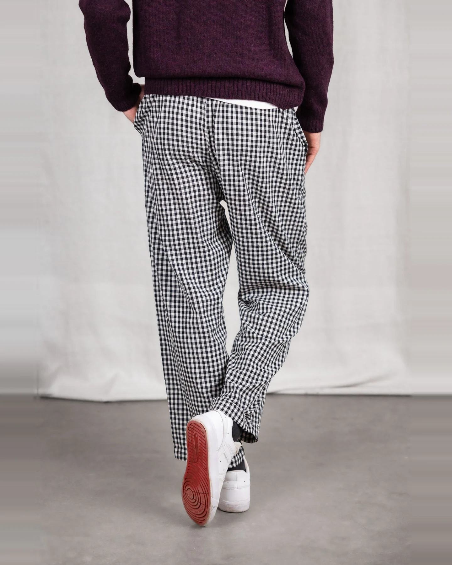 Jyoti Fair Works Herren vegan Hose Jhan Checkered Schwarz/Weiß – Ansicht 2