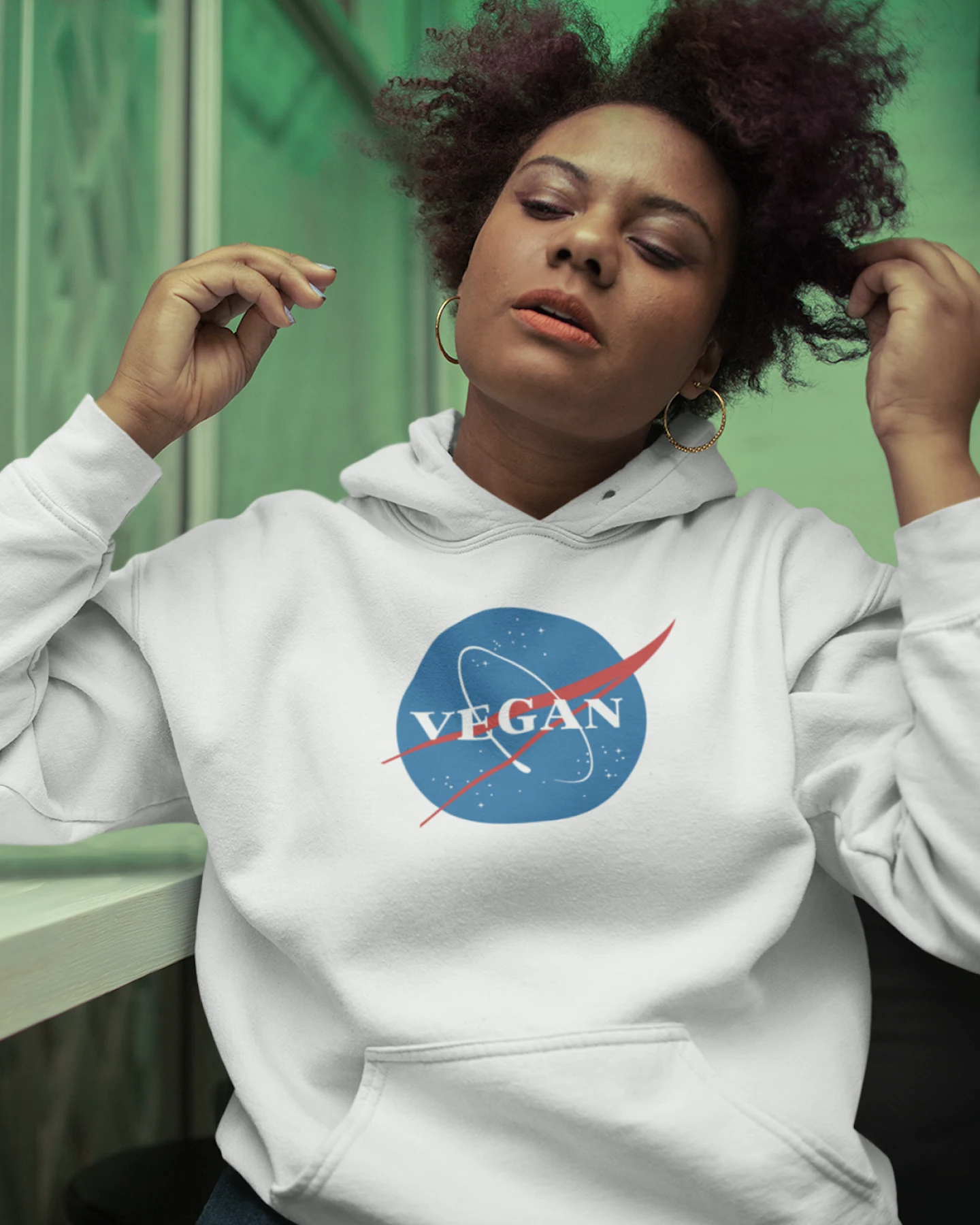 Oat Milk Club Damen vegan Vegan Nasa - Hoodie Aus Bio-Baumwolle Weiß – Ansicht 2